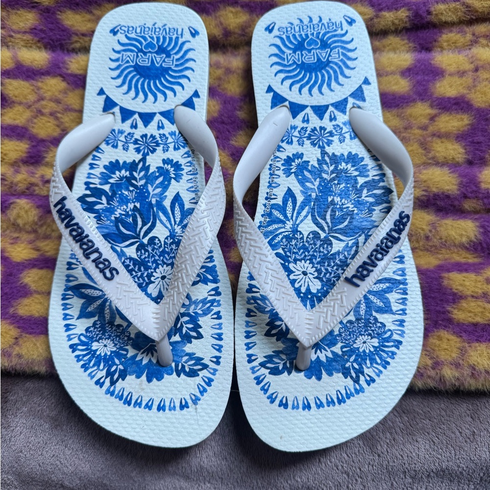 Havaianas x Farm Rio Flip Flops Size 10